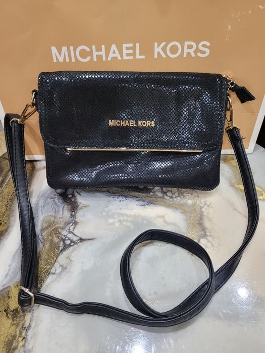 Женские сумочки (разные)