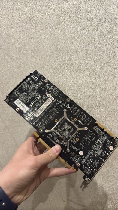 Продам видеокарту GTX1070