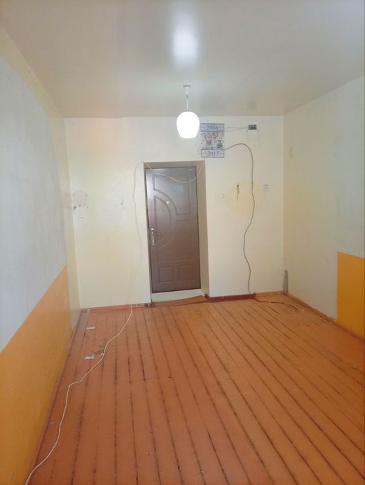 Срочно 1 ком 19 квадрат метр Кадешва ипотека банк 3 этаж 4 этажного до