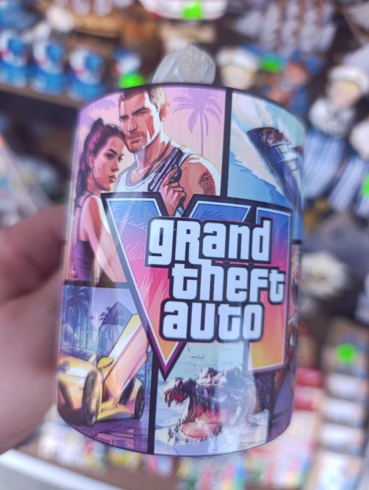 Продавам чаша на GTA VI