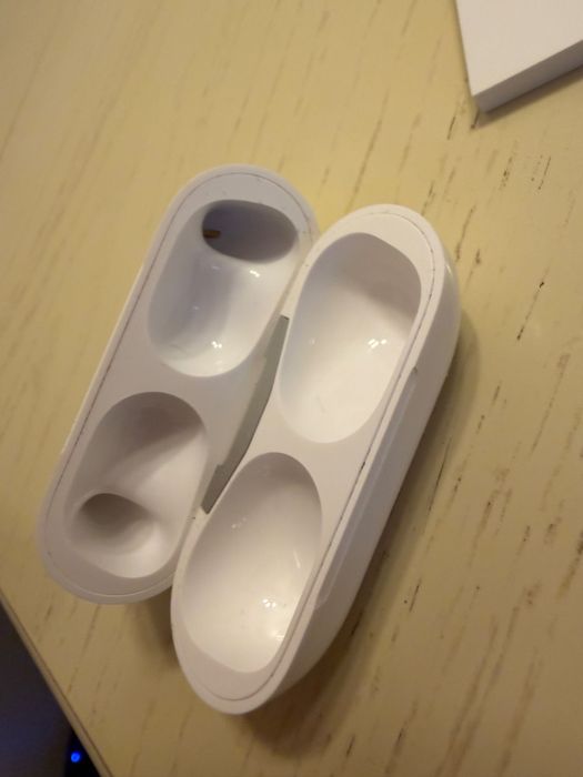 Слушалки - AirPods Pro 1st Generation