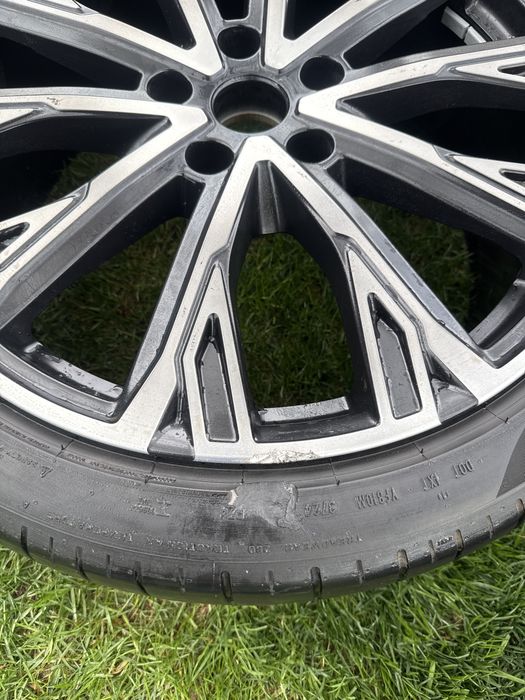 2 Jante 21'' originala Audi A6 S6 RS6 E-Tron 245 40 21 100y pirelli P zero