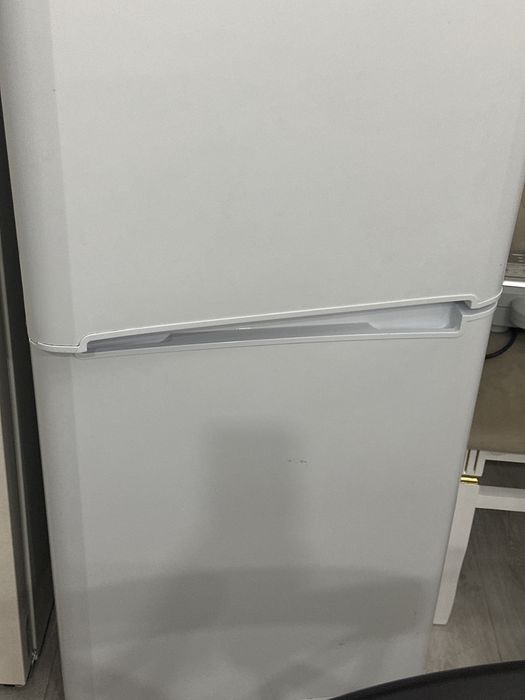Продам холодильник на запчасти