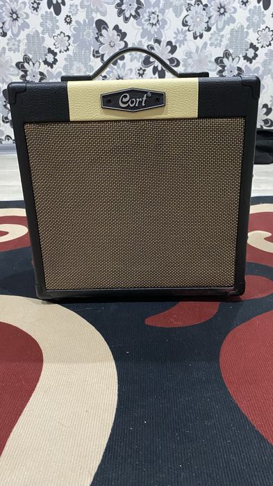 Комбоусилитель Cort CM15R Black