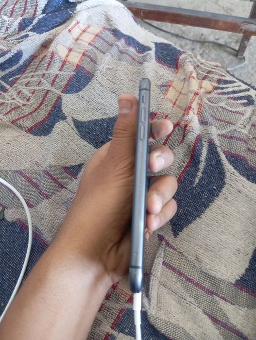 Iphone 11 holati yaxwi