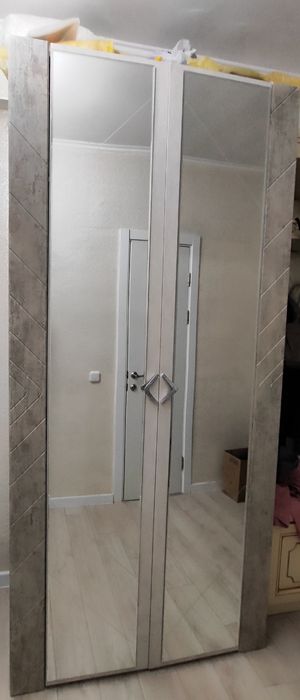 Продам шифоньер срочно торг есть!!!