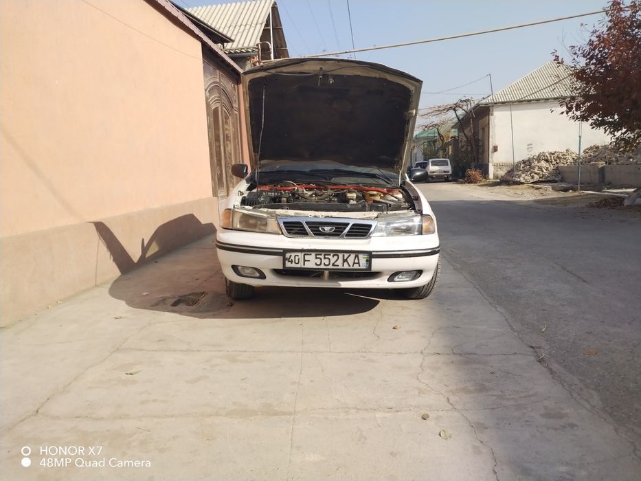 Daewo Nexia sotiladi.