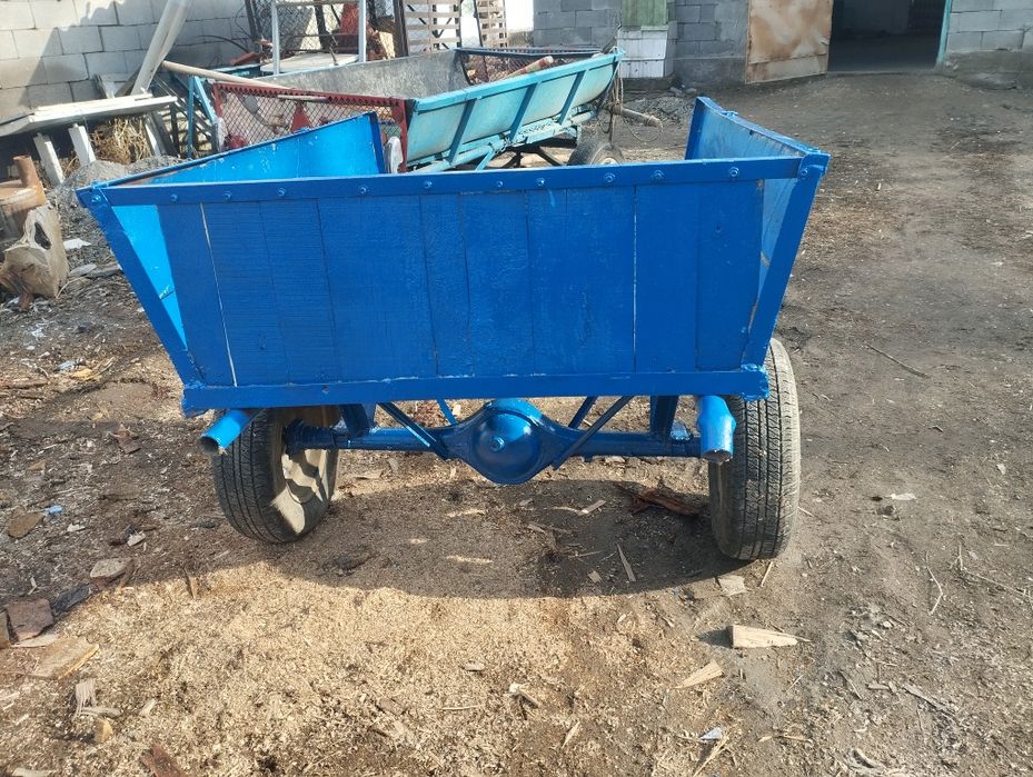 Продаю две хорошие брички