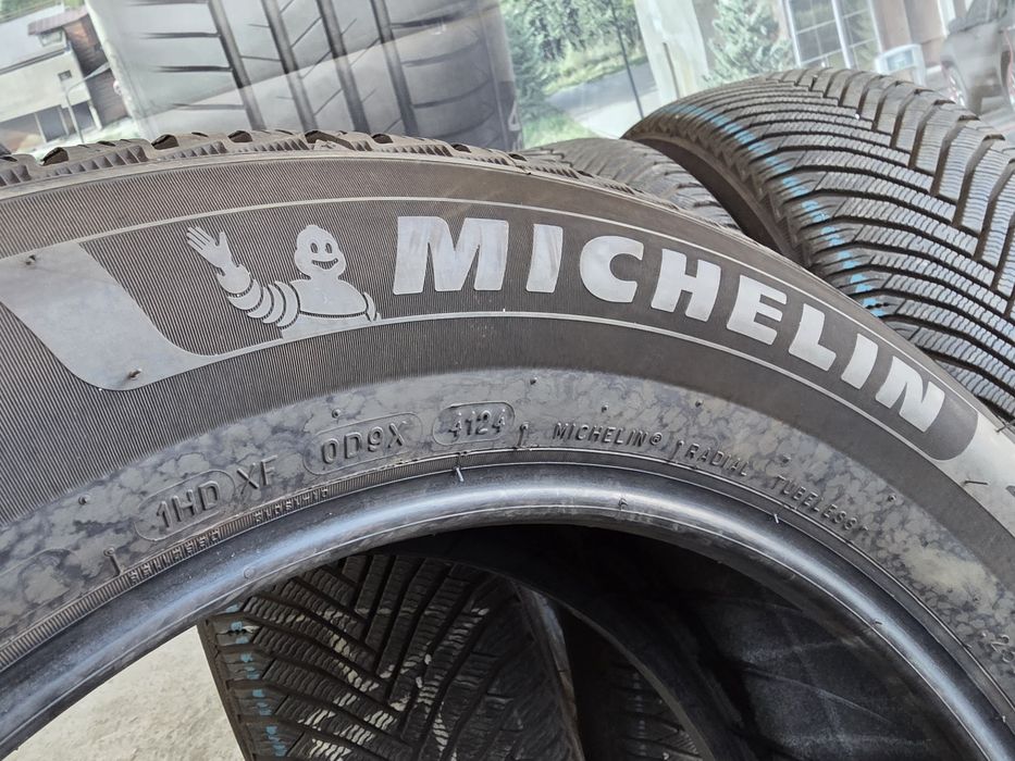 235/60/18 MICHELIN 4бр