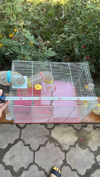 Продам клетки , подходят для хомячков