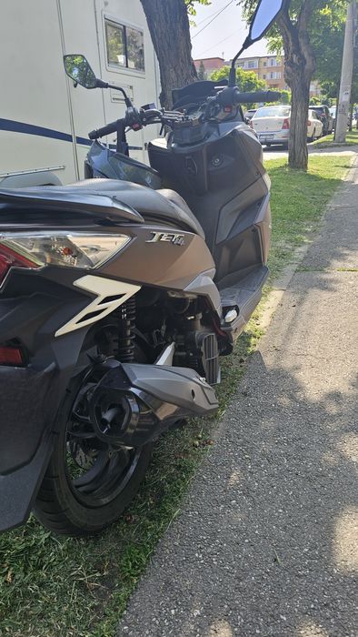 Scuter Sym jet 14 125 cc  varianta LC se conduce cu cat B