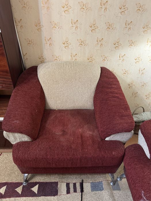 Раскладной диван + 2 кресла