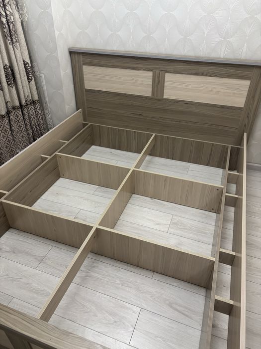 Продам 2-х спальную кровать б/у