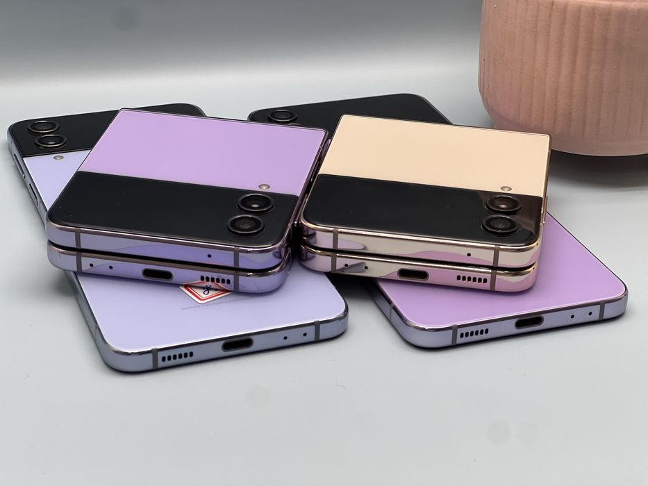 Samsung flip 4 8/256Gb