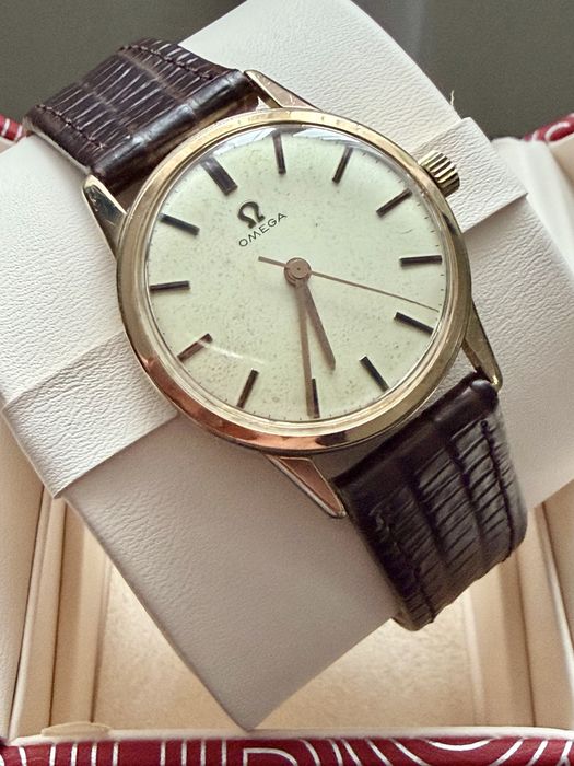 Ceas Omega Dress .Anul 1964.Placat aur