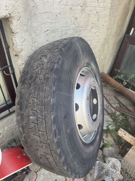 315/80/22,5 продам два колеса в сборе