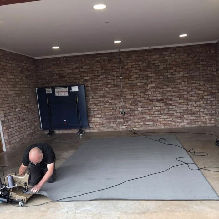 Оверлок обшивка ковров на дому