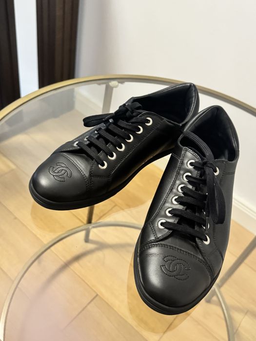 Sneakers Chanel, piele, o singura purtare.
