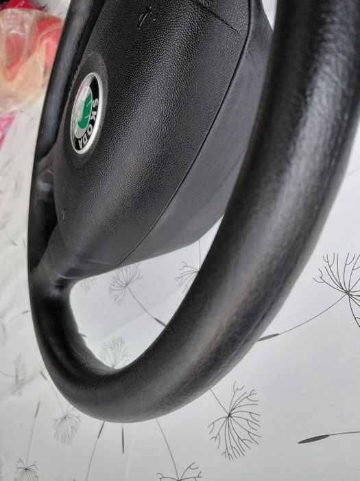 Волан с airbags за шкода фабиа
