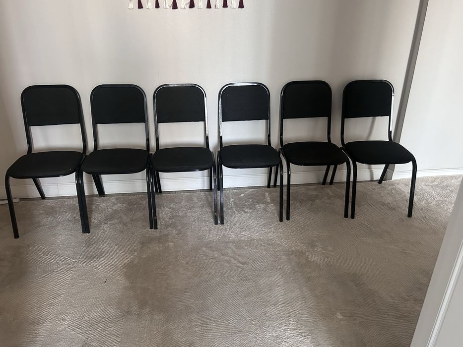 продам крепкие стулья