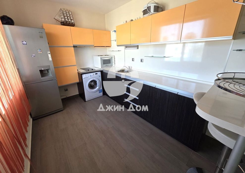 Продава се Тристаен апартамент в Несебър - 182 кв.м за 577 €/кв.м - Снимка #1