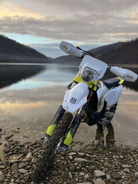 Vând /Schimb Husqvarna FE 450 2024 – Stare Excepțională – Prim Proprietar
