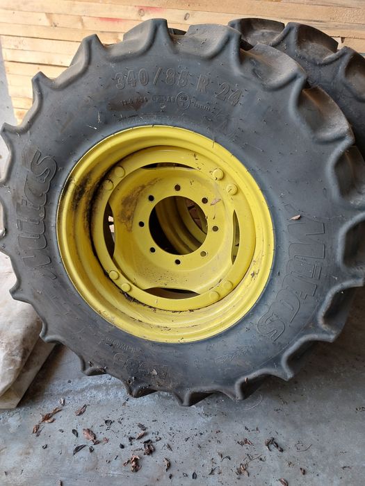 Vând  roti inguste pt  john deere seria 6