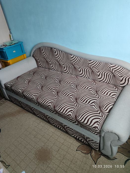 Продам диван б/у