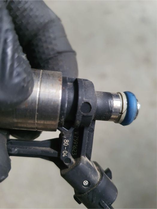 Injector injectoare rampa pompa bmw f30 f31 f20 benzina n13