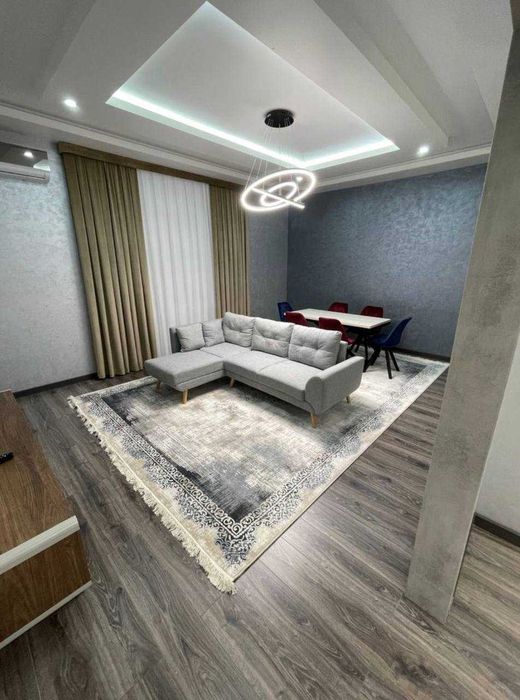 МАКСИМ ГОРЬКИЙ 2 комнат СДАМ МЕТРО бий буз базар сайрам улица