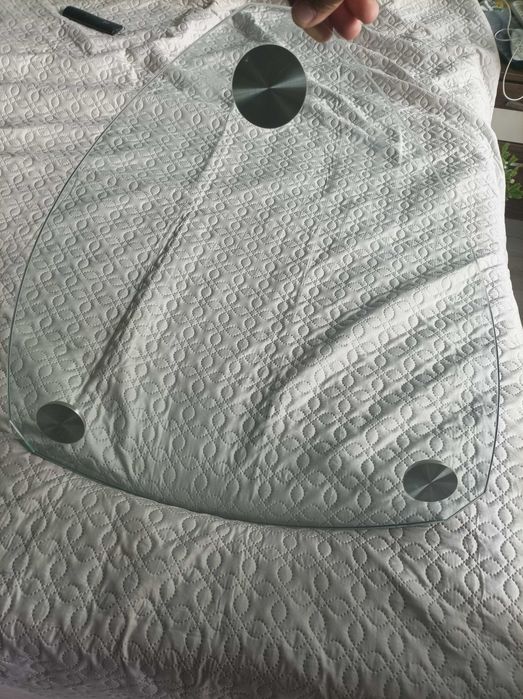 Плот за стъклена холна маса