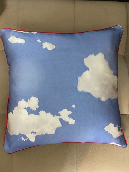 Подушка синтепон 40х40 см новая