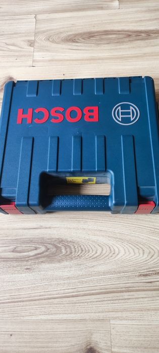 Продавам винтоверт BOSCH GSR120 LI