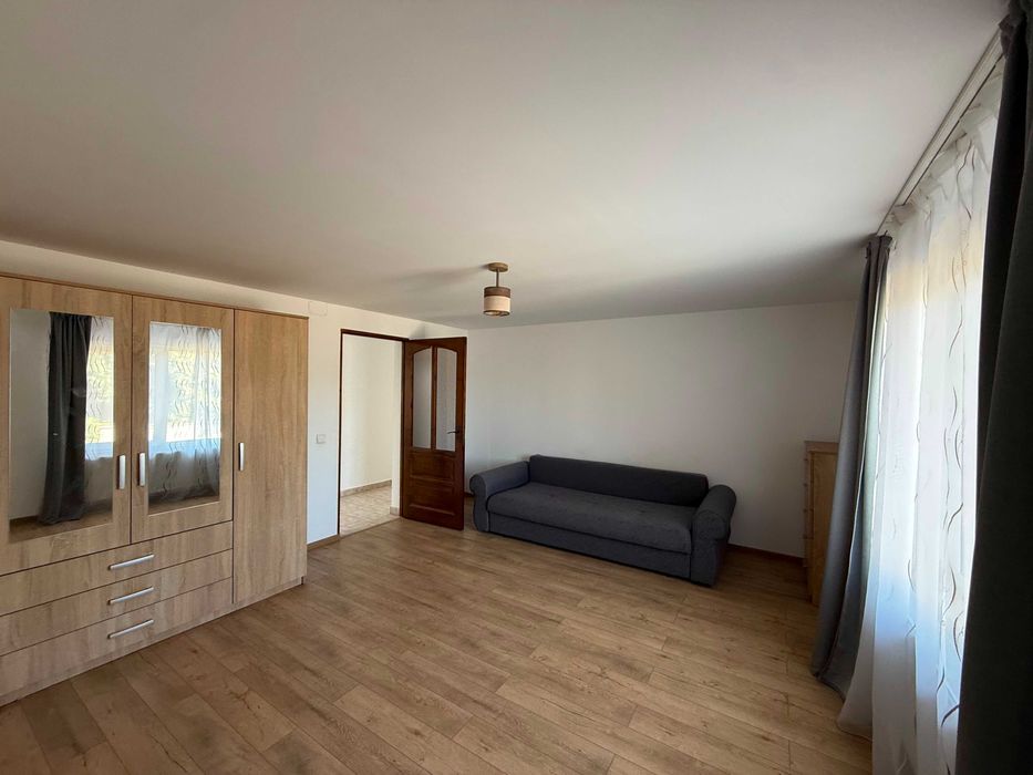 CASĂ DE INCHIRIAT CU 2 LOCUINȚE INDEPENDENTE | 236 mp utili | Teren 5.784 mp | strada Budiului