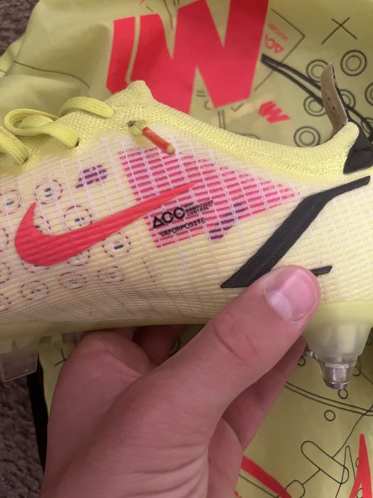 Ghete de fotbal nike acc