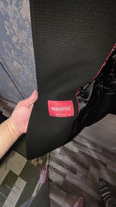 Продам женское пальто.