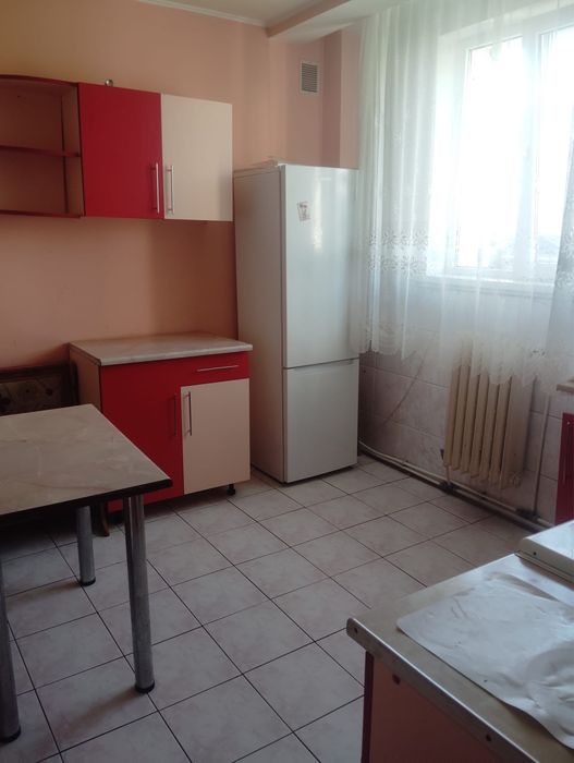 Apartament de inchiriat! Liber