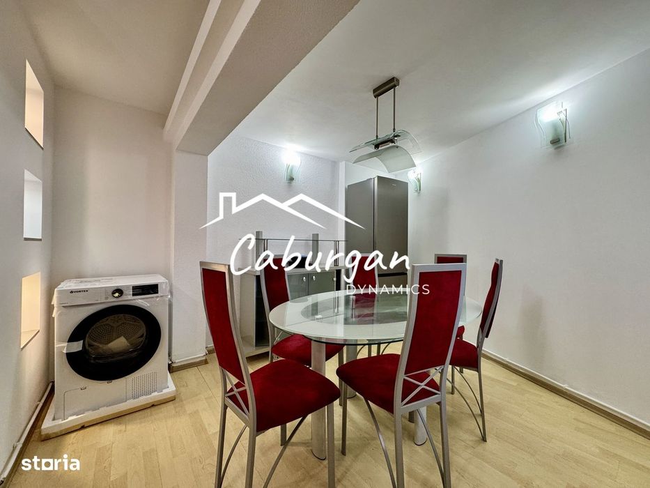 Apartament cu 3 camere, 80mp utili + balcoane, etaj 1/4, lift, Centru