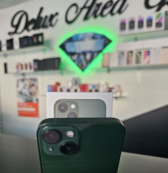 Iphone 13 / Green  / 128 GB / DeluxGSM