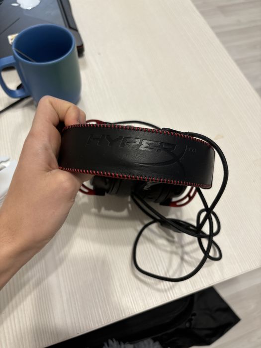 Продаю наушники cloud alpha