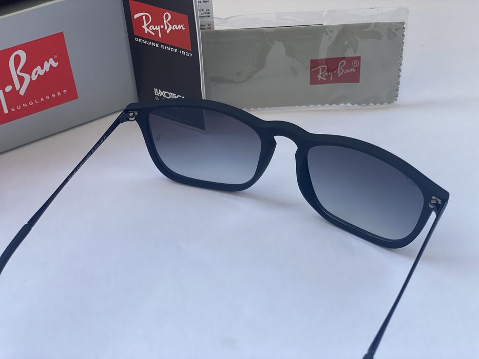 Ochelari de soare RAY BAN 4187 Chris Noi