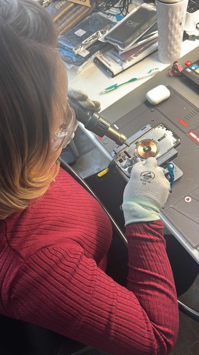 Schimb display telefoane Cluj | iPhone Samsung Huawei rapid