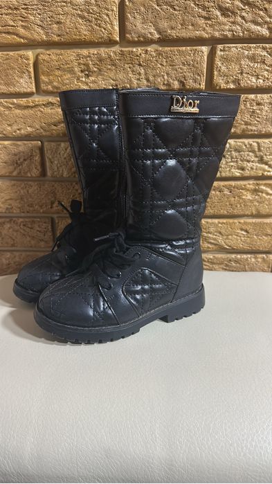 Продам сапожки демисезонные
