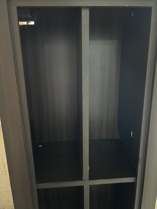 Книжная полка. 10.000 тг