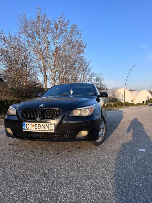 Vând BMW e 60 2009