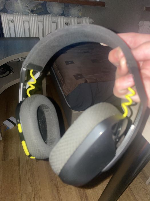 Наушники Logitech g435
