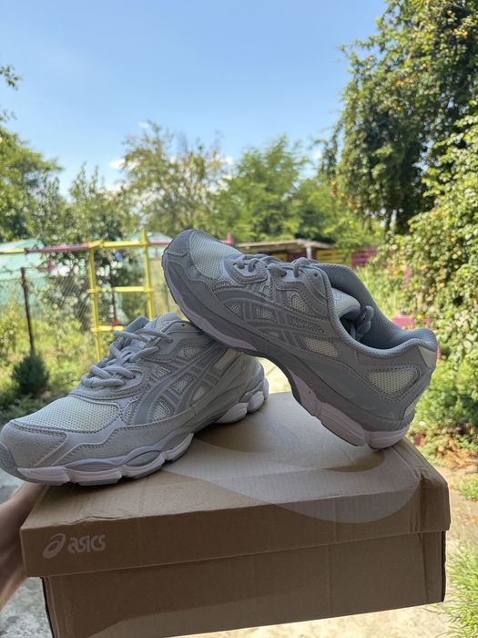 ASICS gel nyc White/Grey