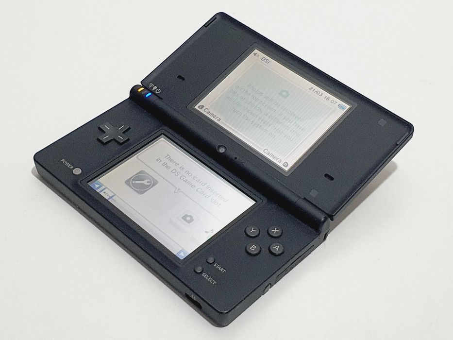 Consola Nintendo DSi Black