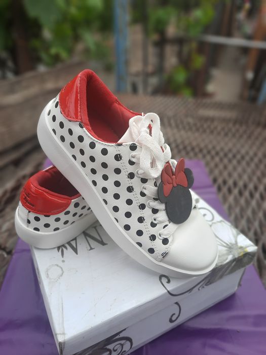 Adidasi copii Minnie