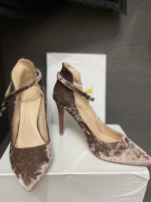 Продается туфли